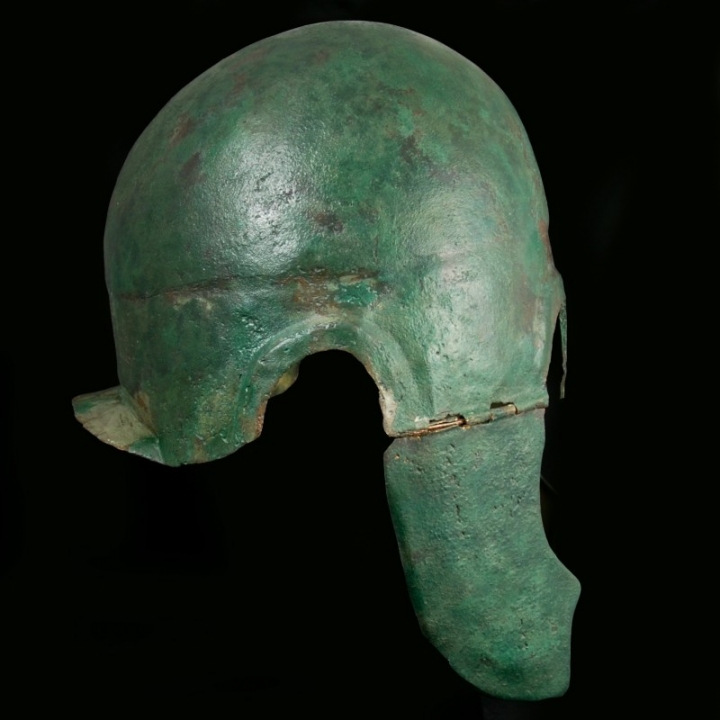 Early Chalcidian Bronze Helmet – Christoph Bacher